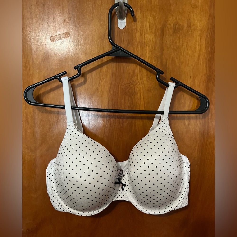 38D, Victoria’s Secret, Body by Victoria Lined Perfect Coverage bra